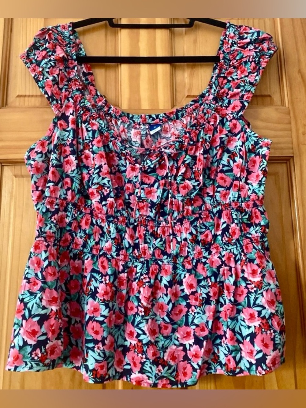 Floral Smocked Scoop Neck Women's Top - Pink Floral